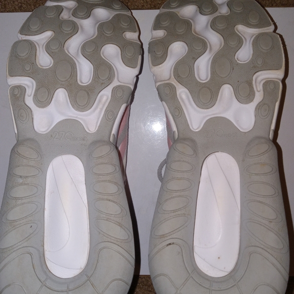 $20 kids size 7y nike airmax 270 react - Picture 6 of 6